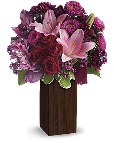 A Fine Romance Bouquet | Mixed Bouquets | Same Day Flower Delivery | Red | Teleflora