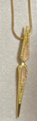 KHIRY ARROWHEAD PENDANT WITH INLAY - POLISHED GOLD VERMEIL & ROSE QUARTZ