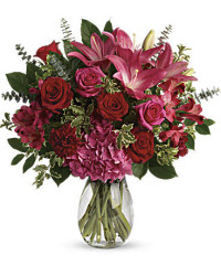 Love Struck Bouquet | Mixed Bouquets | Same Day Flower Delivery | Red | Teleflora